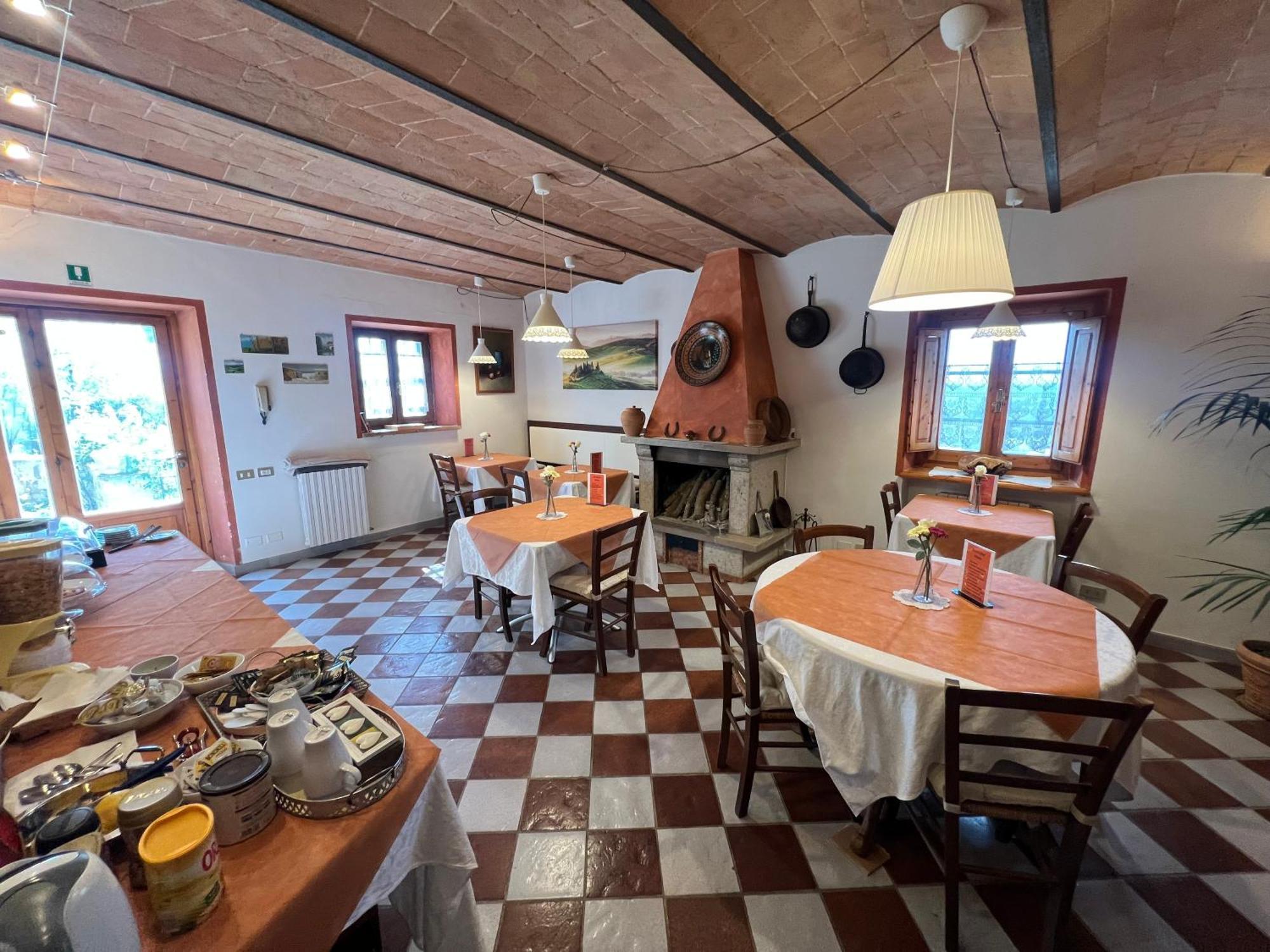Mancino Bed and Breakfast Poggibonsi Exteriör bild