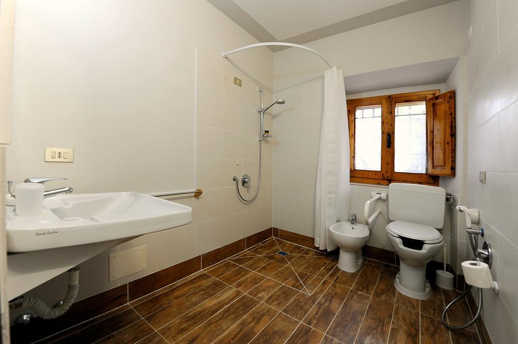 Mancino Bed and Breakfast Poggibonsi Rum bild