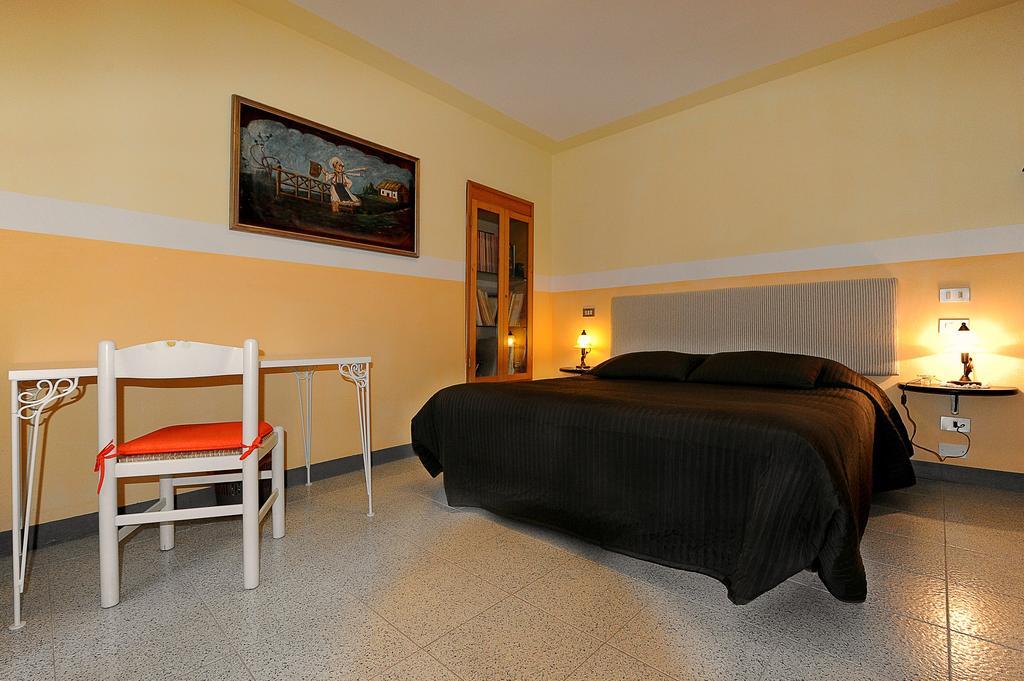 Mancino Bed and Breakfast Poggibonsi Rum bild