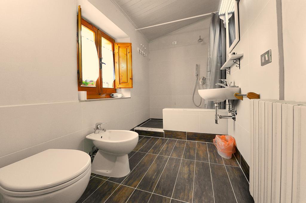Mancino Bed and Breakfast Poggibonsi Rum bild